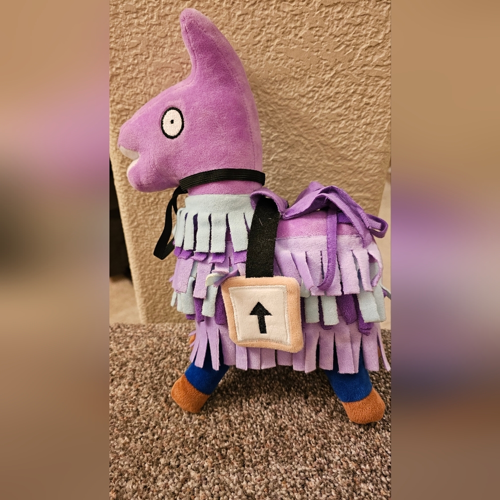 Fortnight Loot Llama